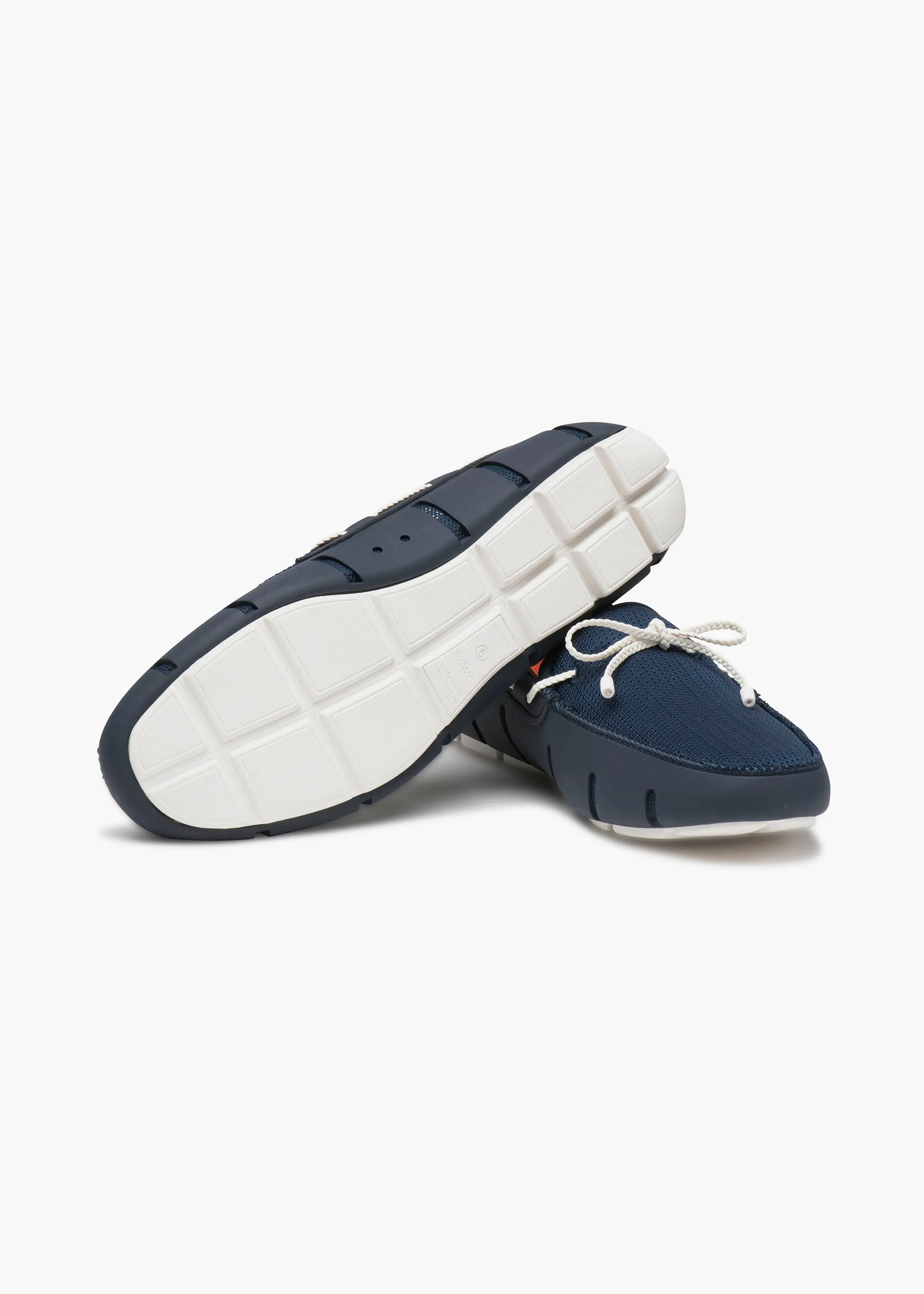 Braided Lace Loafer in Navy White