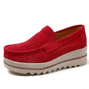 Breathable moccasins for women