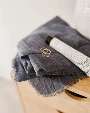 Carla Lightweight Scarf