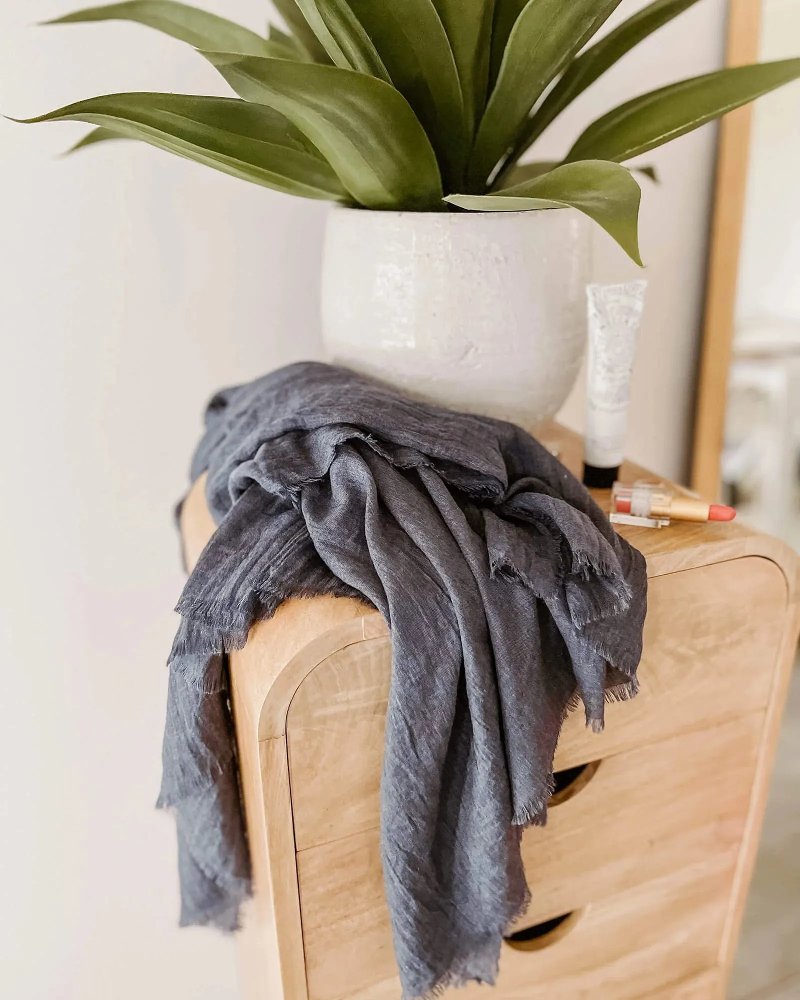 Carla Lightweight Scarf
