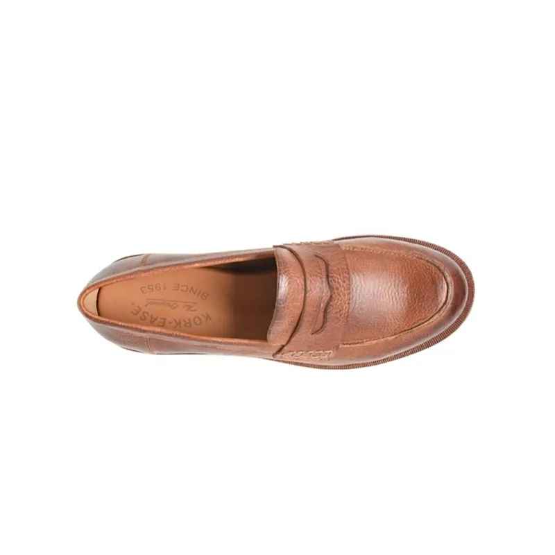 Carlisle Tan