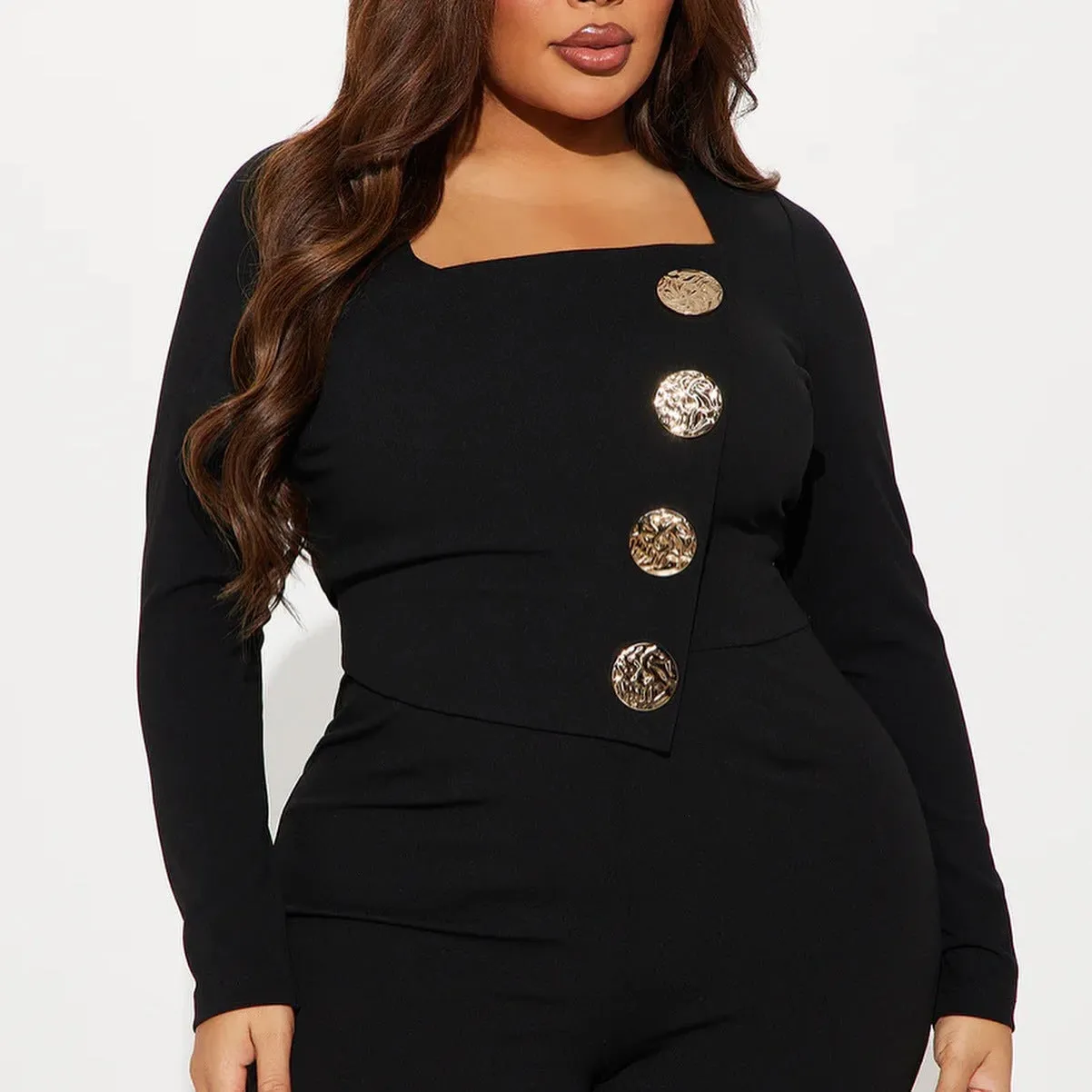 Chic Long-Sleeve Button-Front Tailored Jumpsuit with Square Neckline