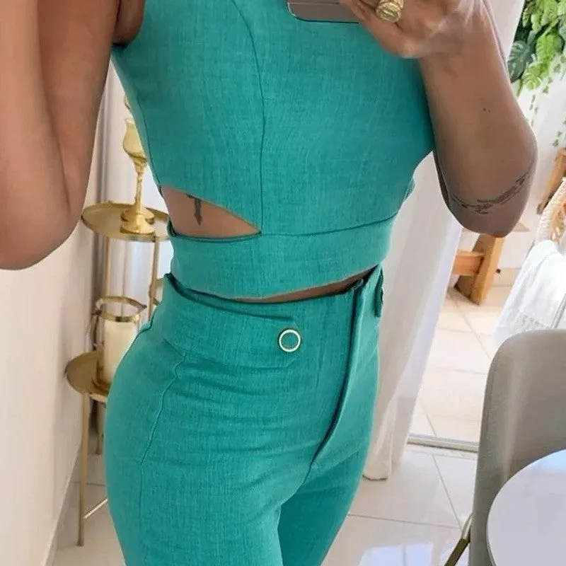 Chic Sleeveless Cut-Out Crop Top and High-Waist Wide-Leg Pants Set