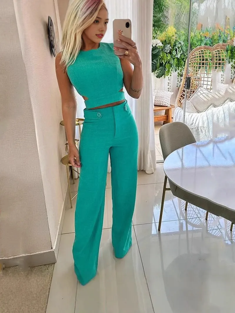 Chic Sleeveless Cut-Out Crop Top and High-Waist Wide-Leg Pants Set