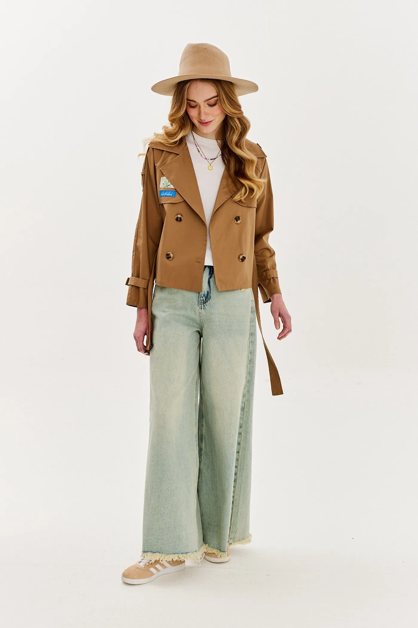 Classic Bloom short trench