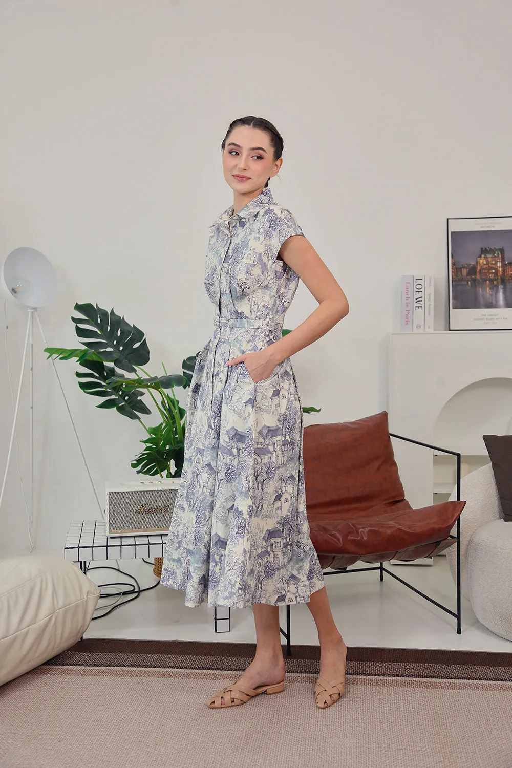 Dezza Midi Dress in Grey Scenic Prints
