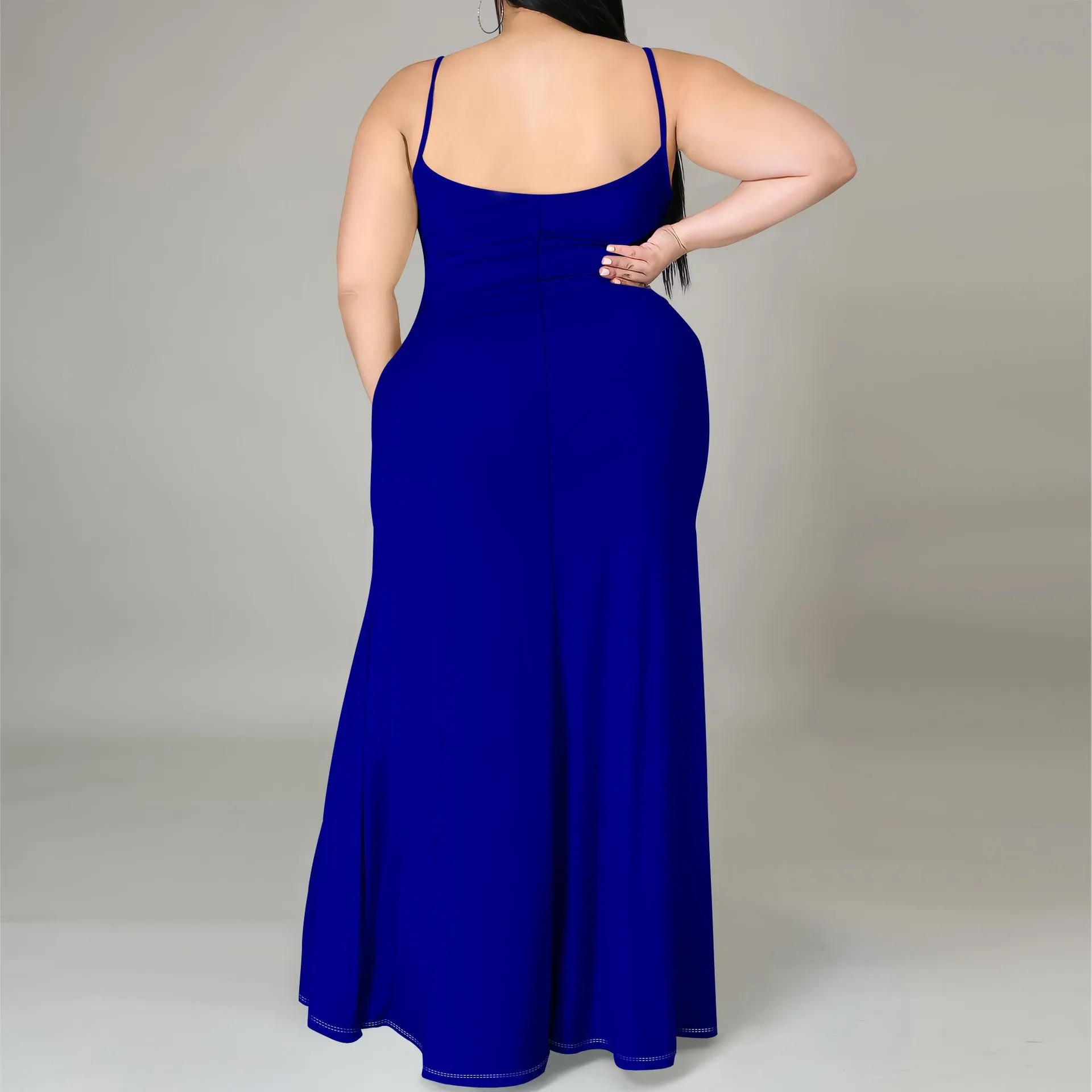 Elegant Plus Size Sleeveless Bodycon Maxi Dress with Side Slit