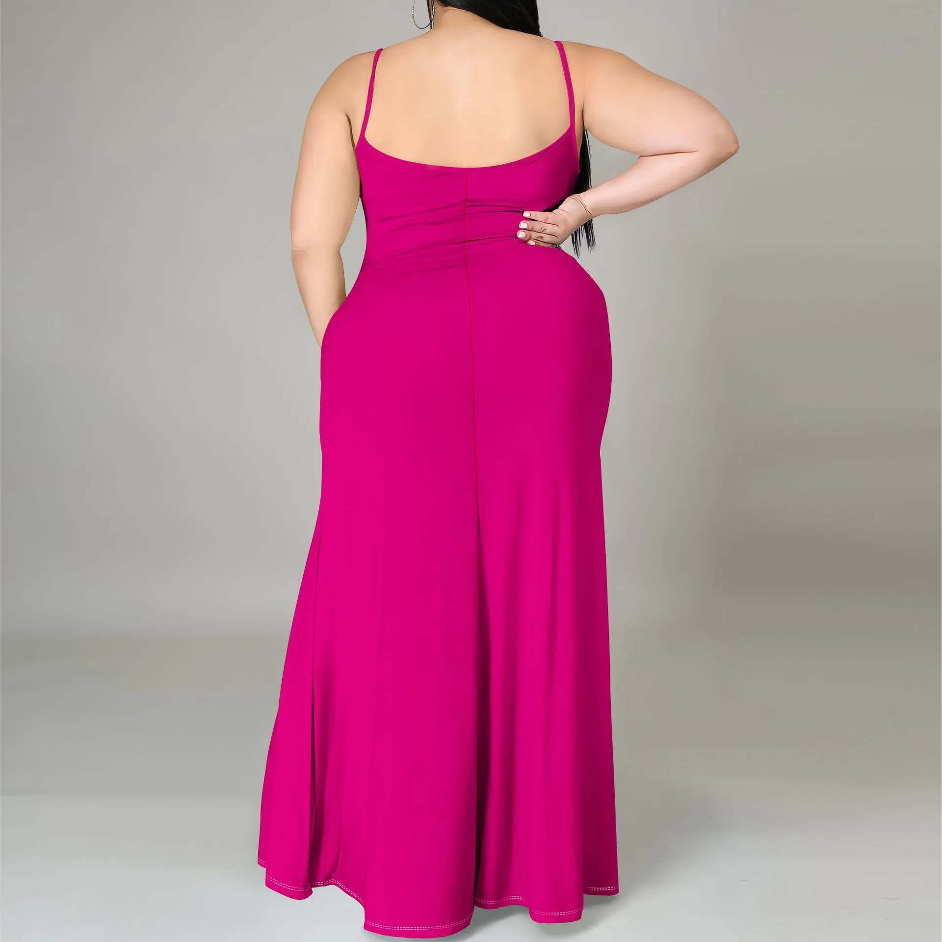 Elegant Plus Size Sleeveless Bodycon Maxi Dress with Side Slit