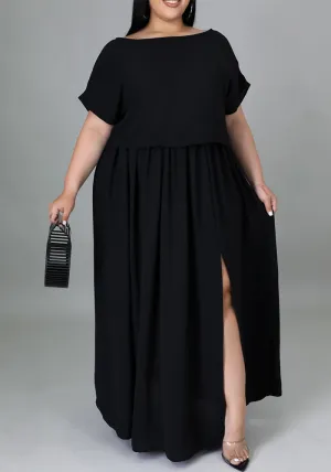 Elegant Round Neck Plus-Size Maxi Dress with Side Slit for Summer Sophistication