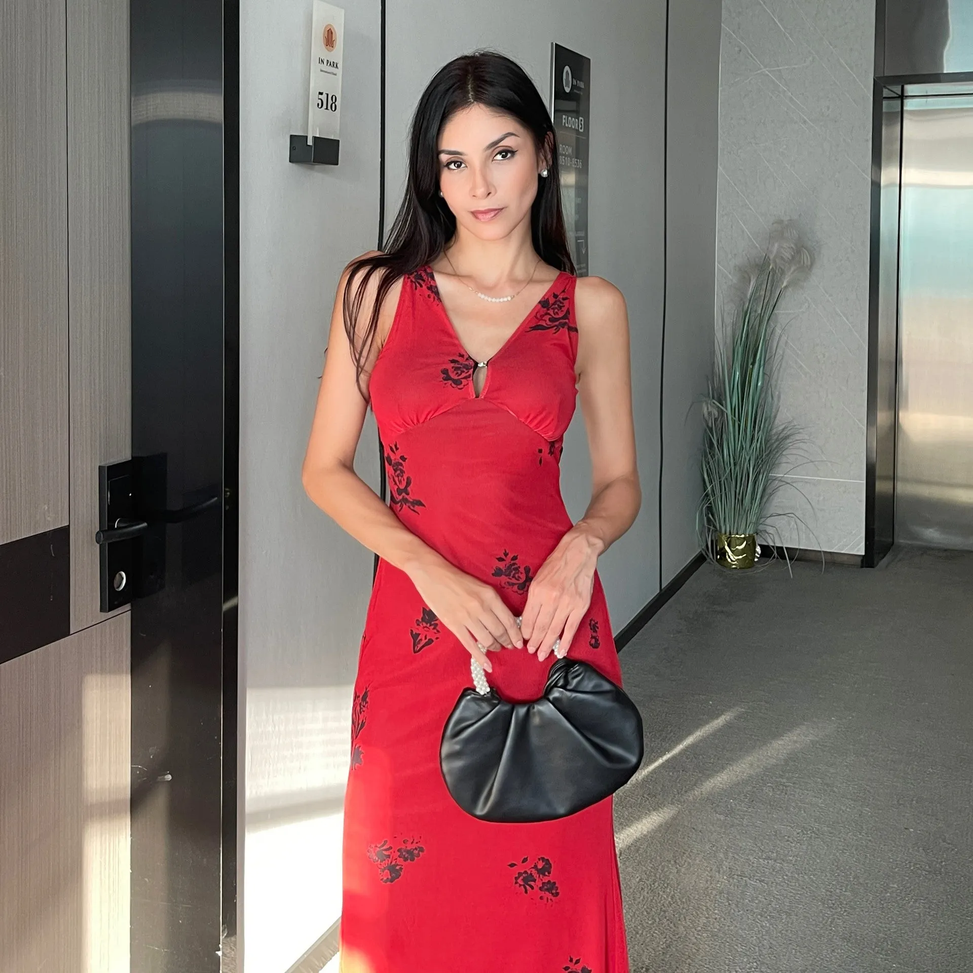 Elegant V-Neck Floral Printed Sleeveless Maxi Dress