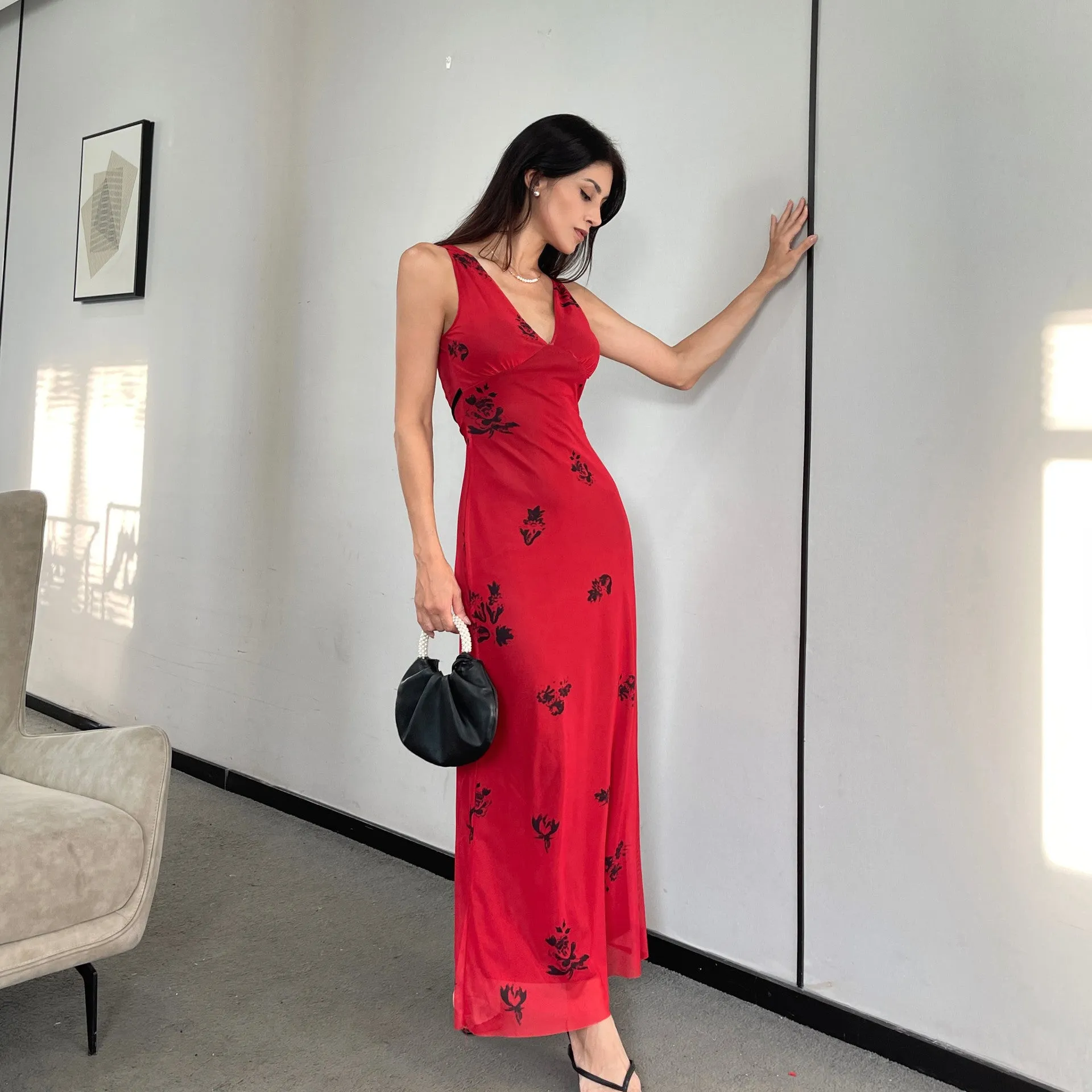 Elegant V-Neck Floral Printed Sleeveless Maxi Dress
