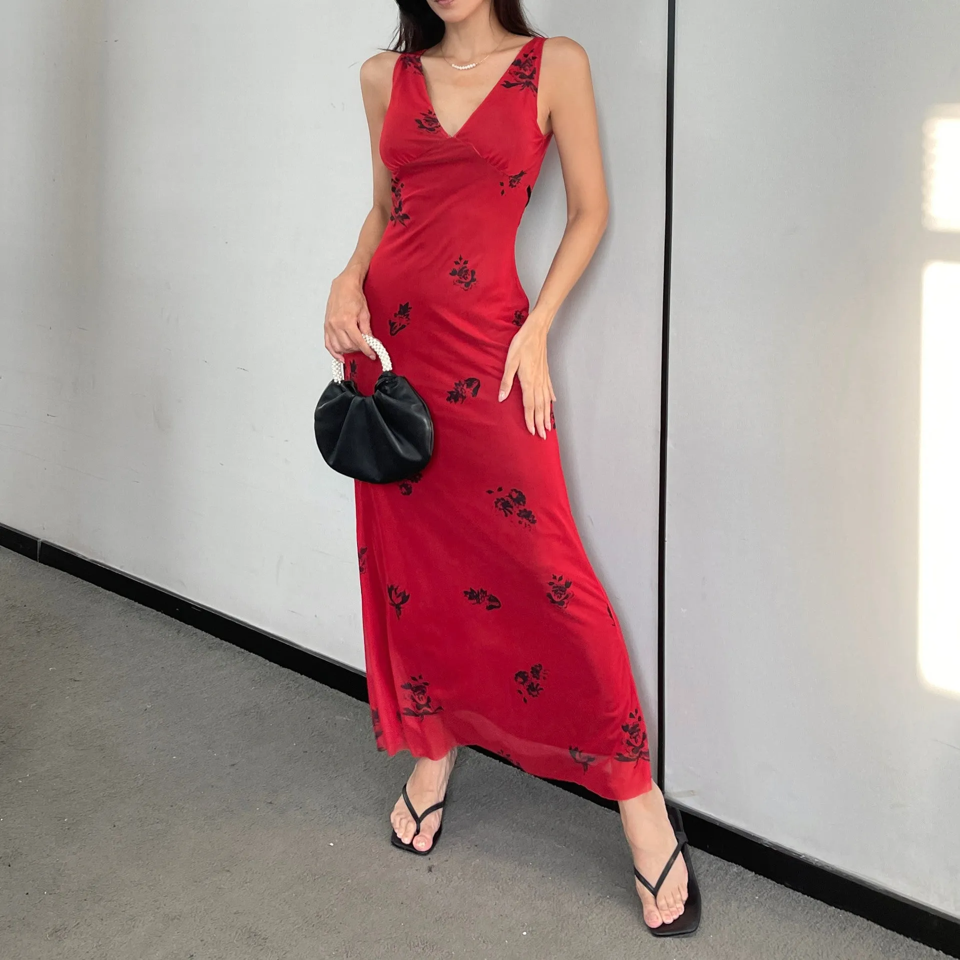 Elegant V-Neck Floral Printed Sleeveless Maxi Dress