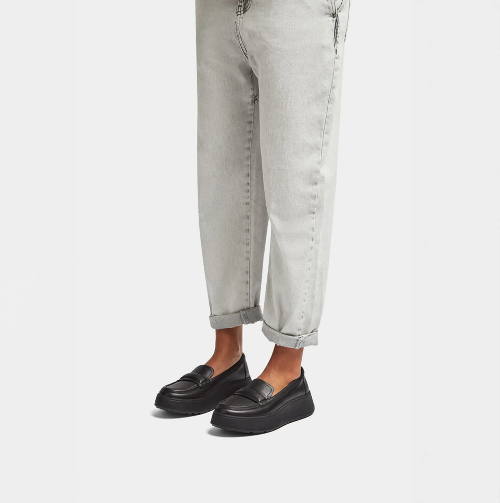 F-MODE PADDED-DETAIL Womens Loafers All Black