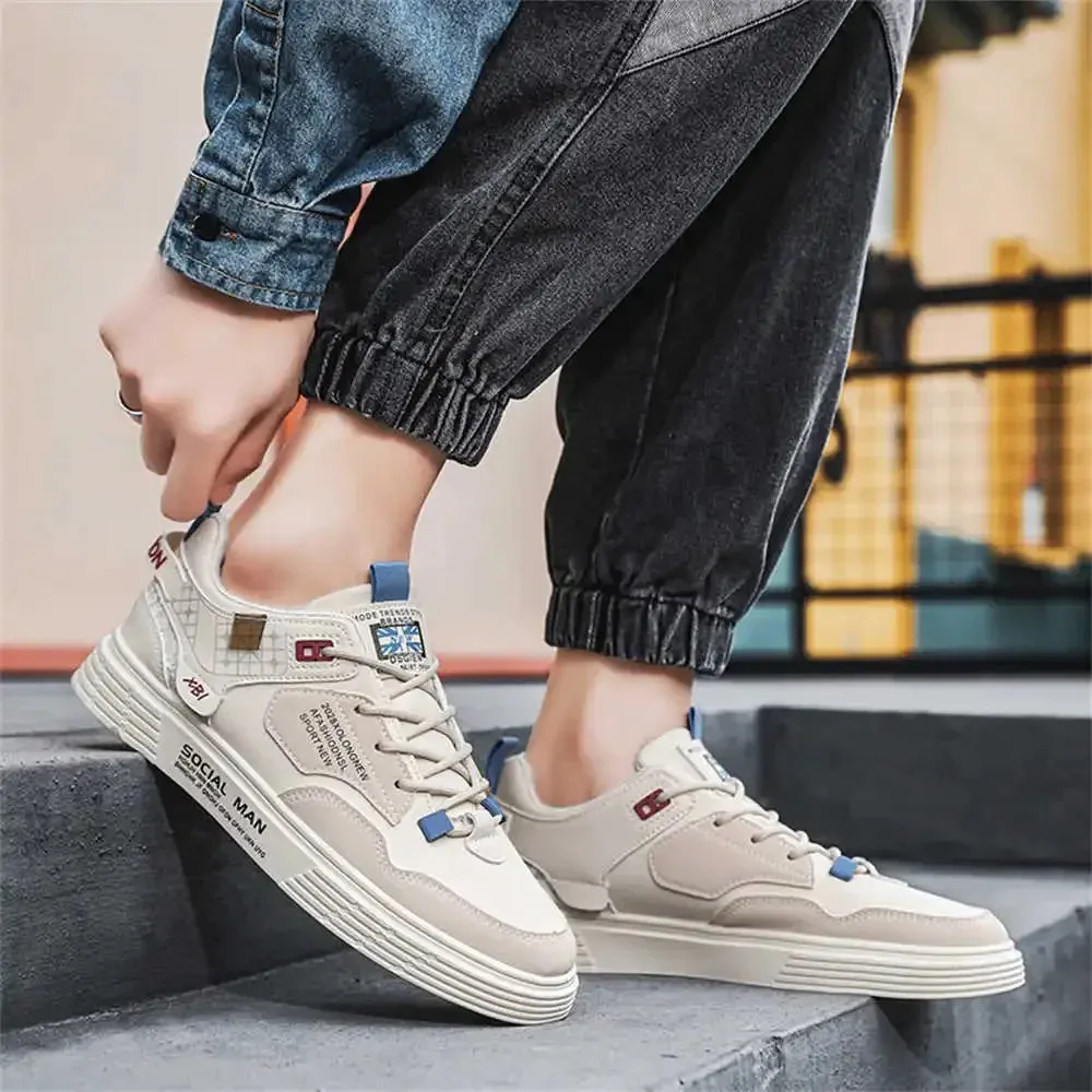 Flat-heeled Shoes