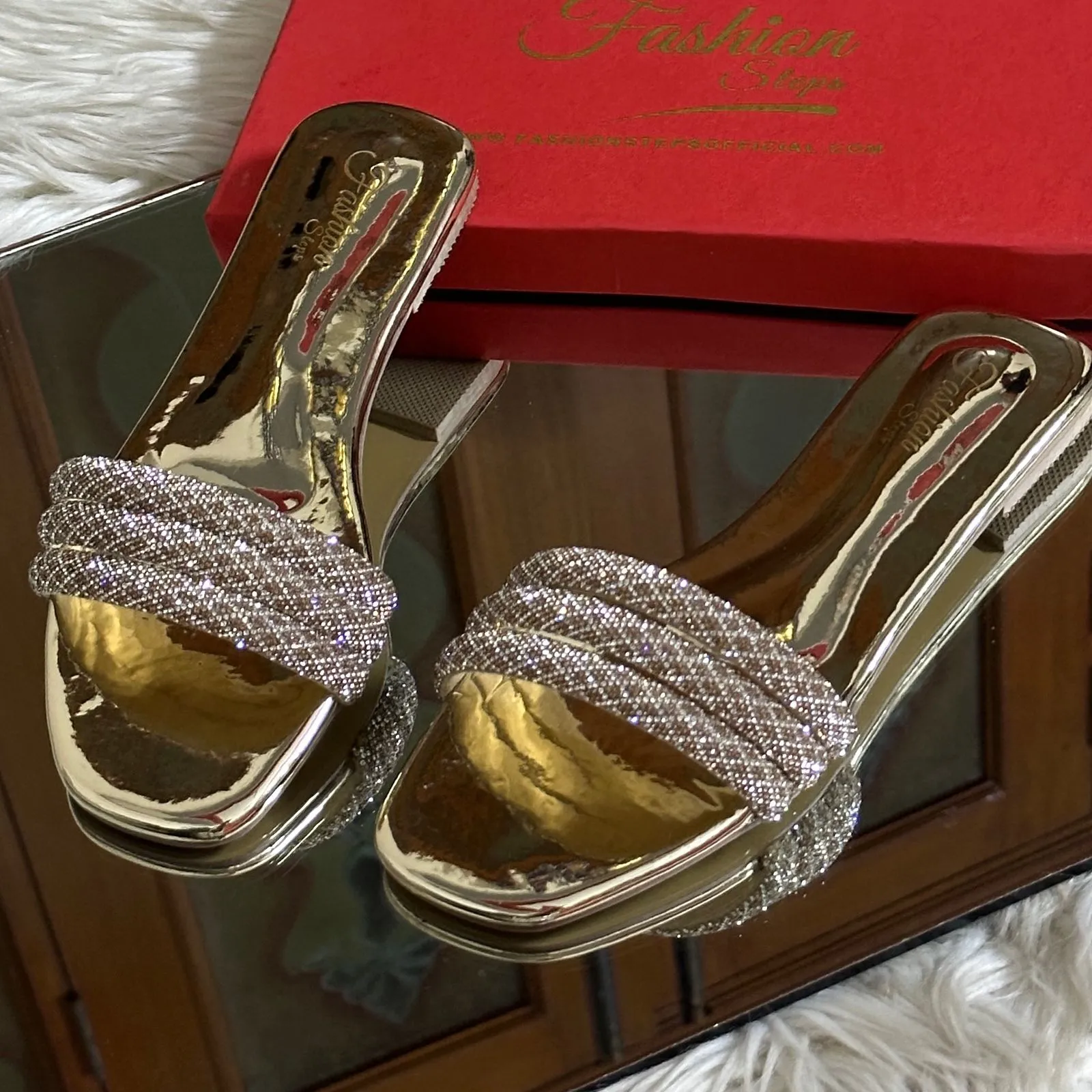 Flatitude Flats