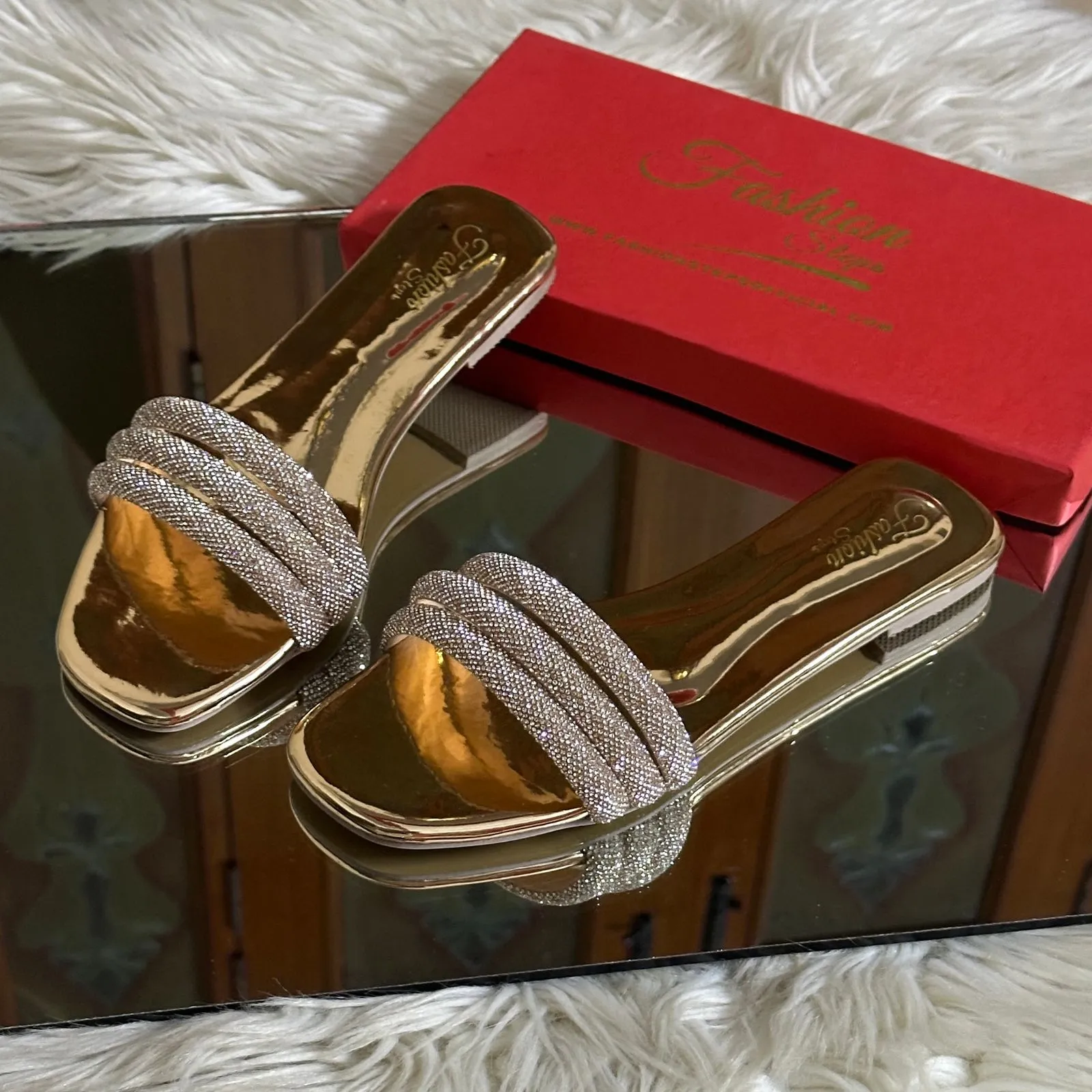 Flatitude Flats