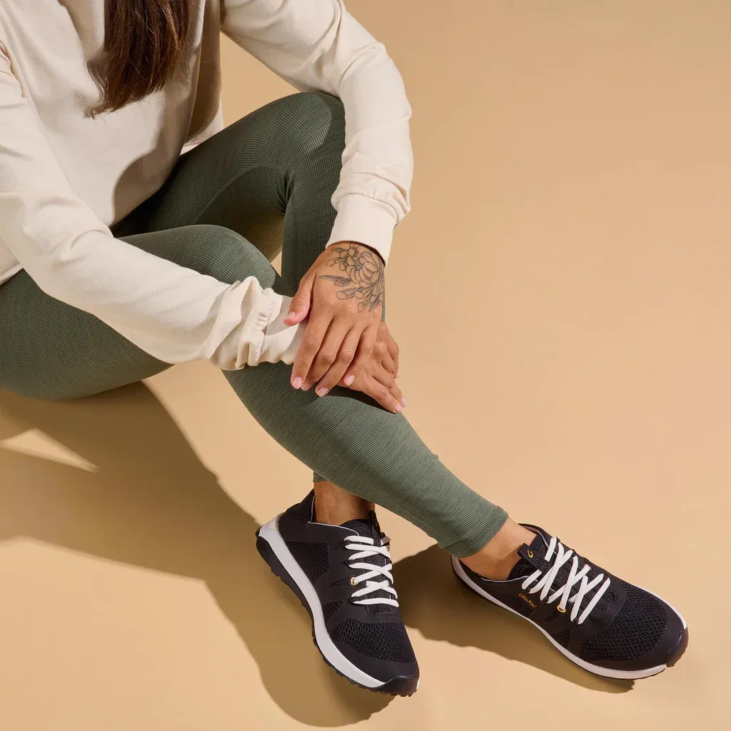 Huia Sneaker - Black
