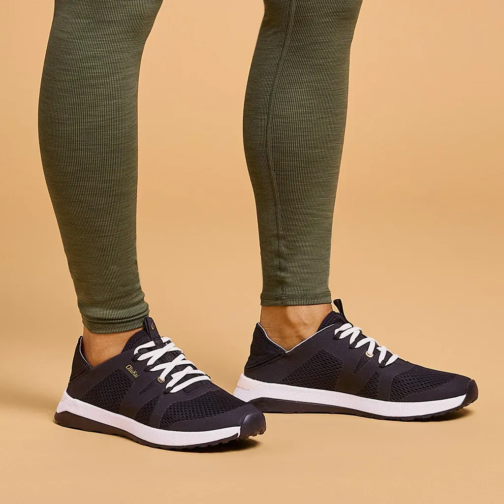 Huia Sneaker - Black