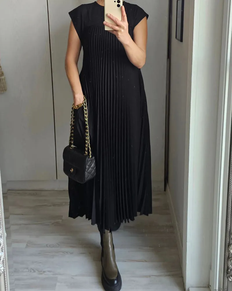 IDA | PLEATED MAXI DRESS