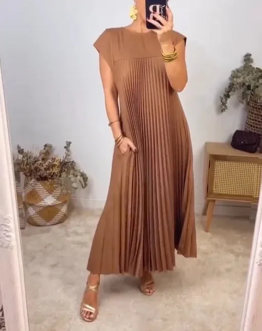 IDA | PLEATED MAXI DRESS