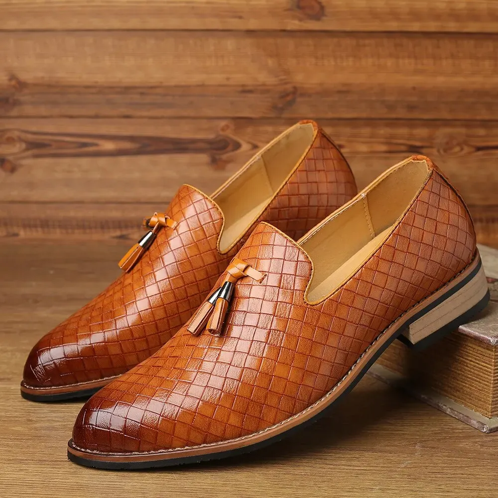 Men Breathable Leisure Fringe Flats Slip on Vintage Loafers Fashion Men Casual Dress Driving Shoes