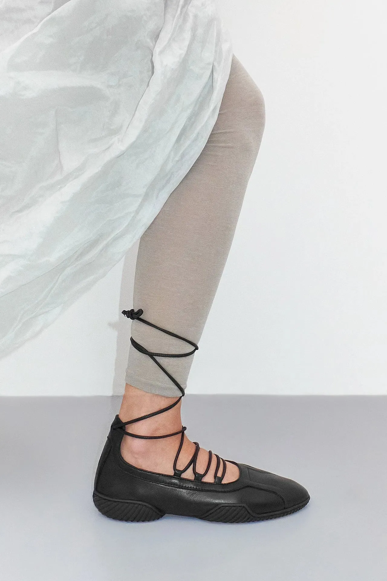 MIISTA AVERIE BLACK LACE BROGUES