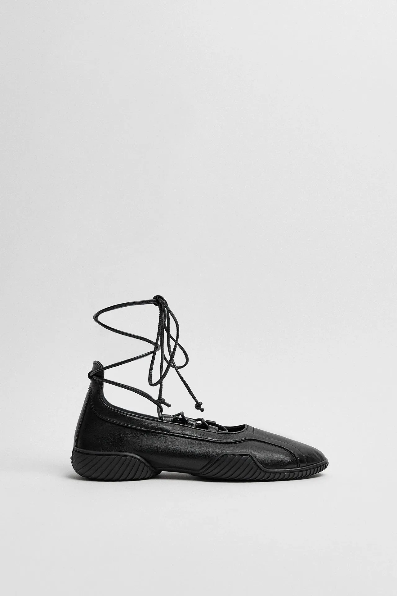 MIISTA AVERIE BLACK LACE BROGUES