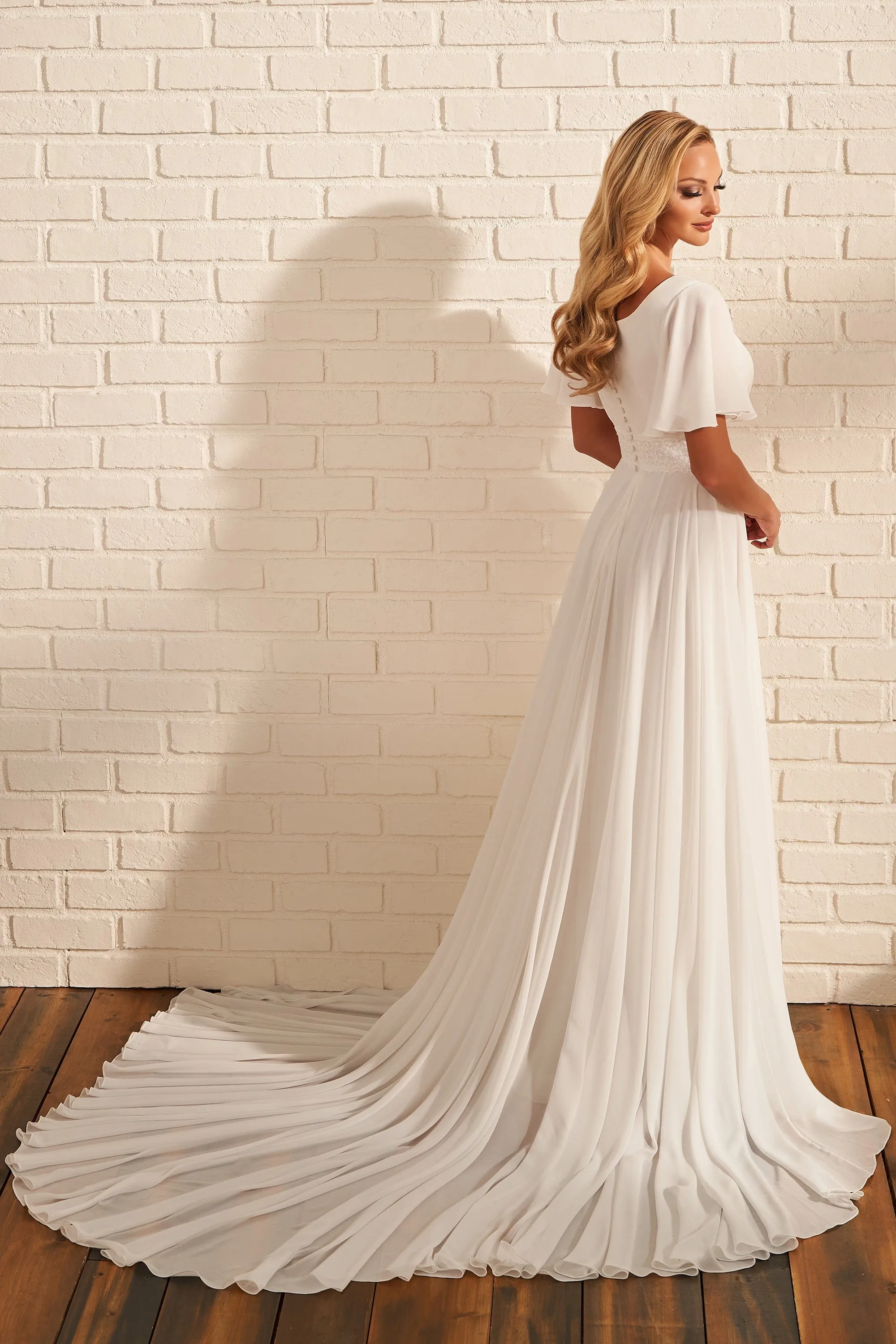 Modest by Mon Cheri: MOD1804