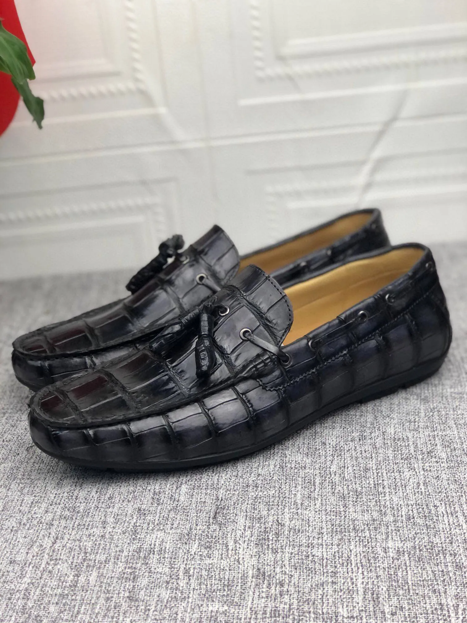 Preorder Crocodile  Leather Shoes Mens Slip-On Driving Loafer Shoes With Tassle Vintage Dark Grey
