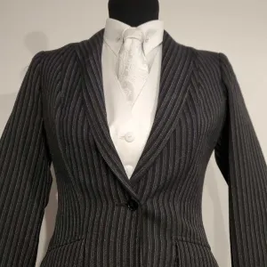 Reed Hill 8 Black Grey Stripe DayCoat