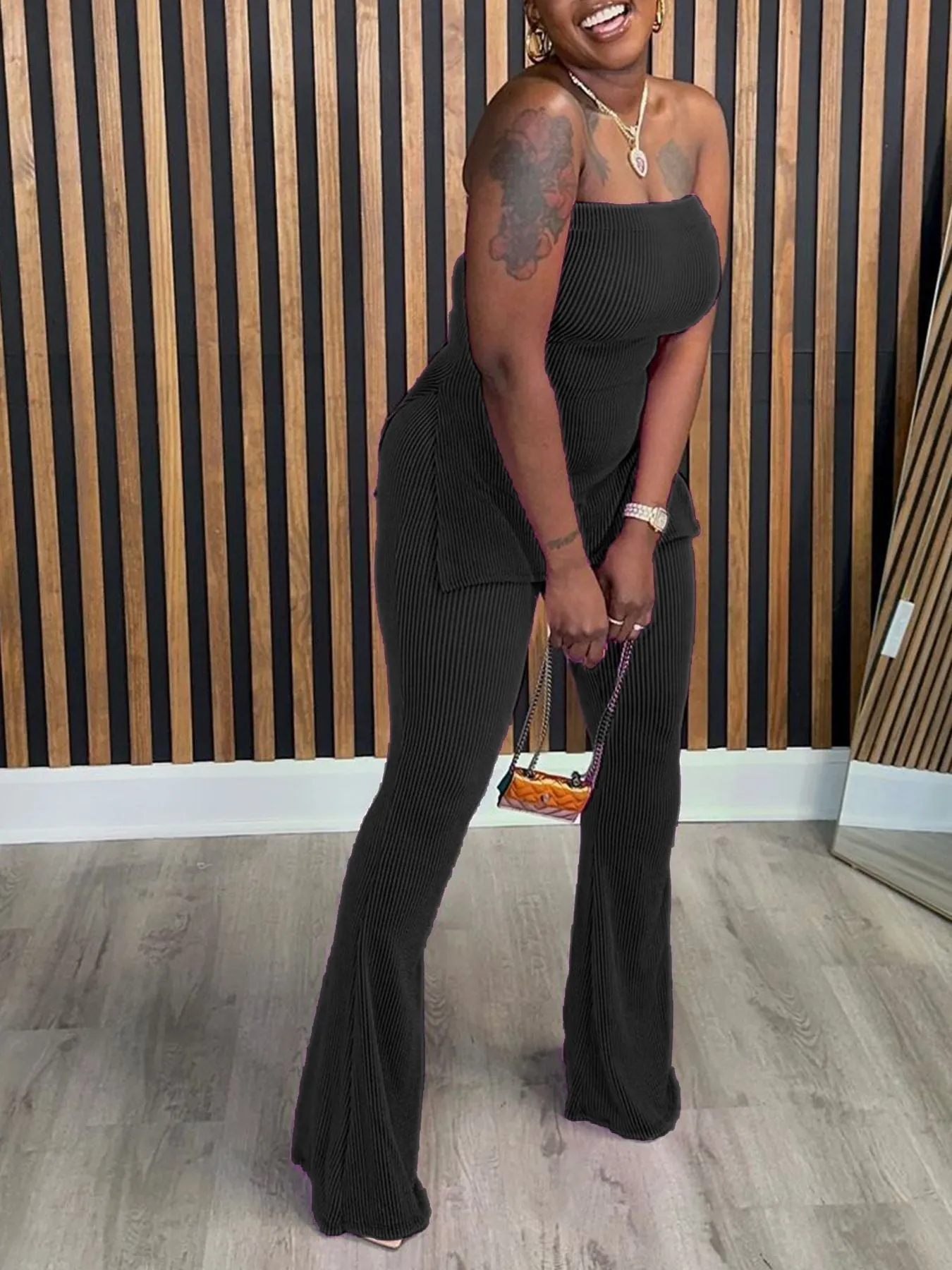 Sleek Strapless Two-Piece Pants Set with Modern Minimalist Appeal