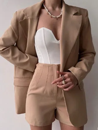 Sophisticated Long Sleeve Blazer and Shorts Two-Piece Set for Modern Chic
