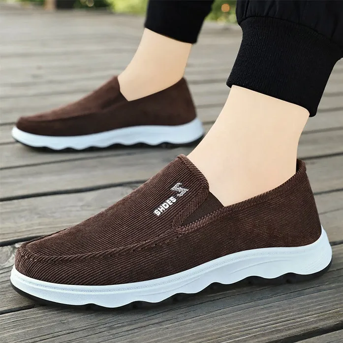 Stylish and Breathable Moccasins for Running and Everyday Wear