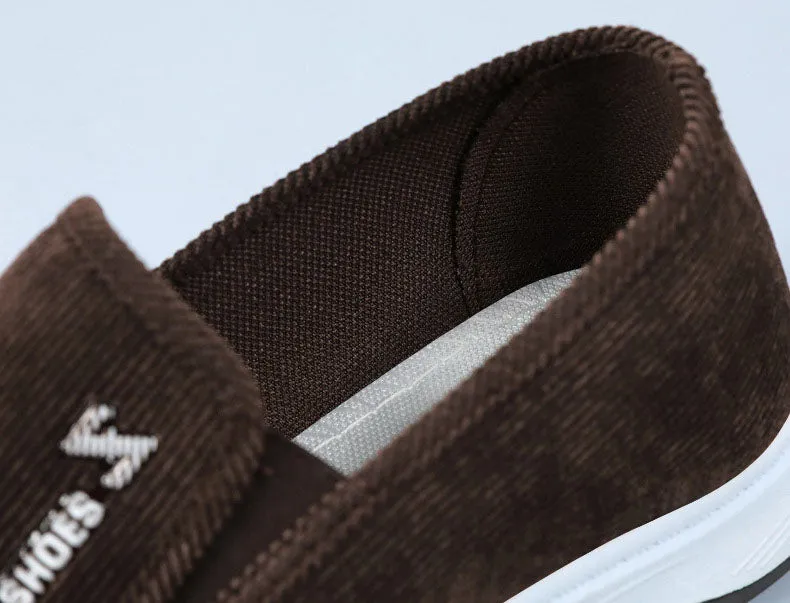 Stylish and Breathable Moccasins for Running and Everyday Wear