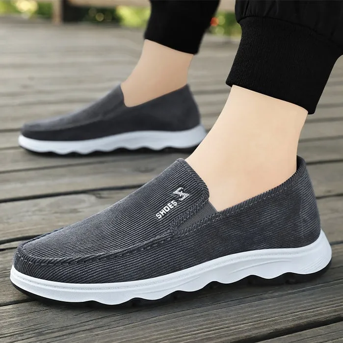 Stylish and Breathable Moccasins for Running and Everyday Wear