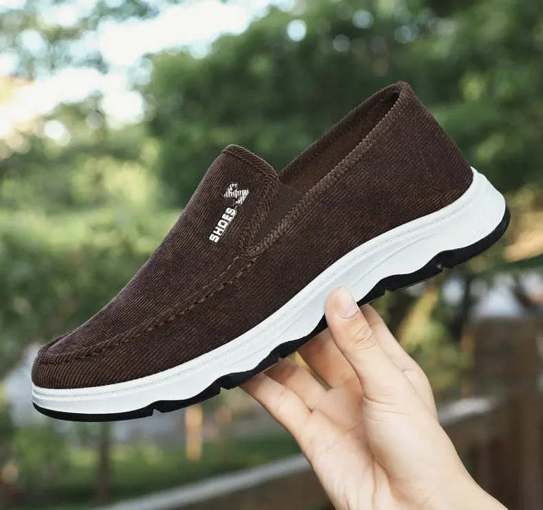 Stylish and Breathable Moccasins for Running and Everyday Wear