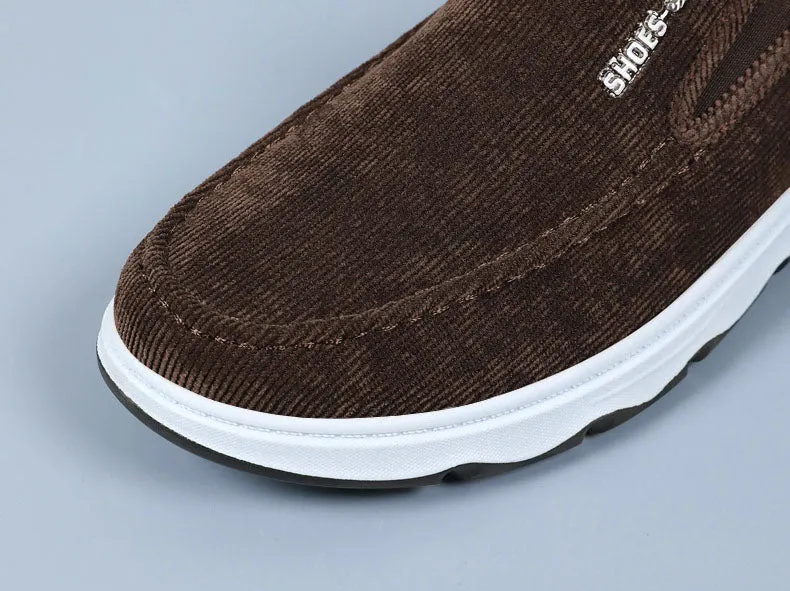 Stylish and Breathable Moccasins for Running and Everyday Wear