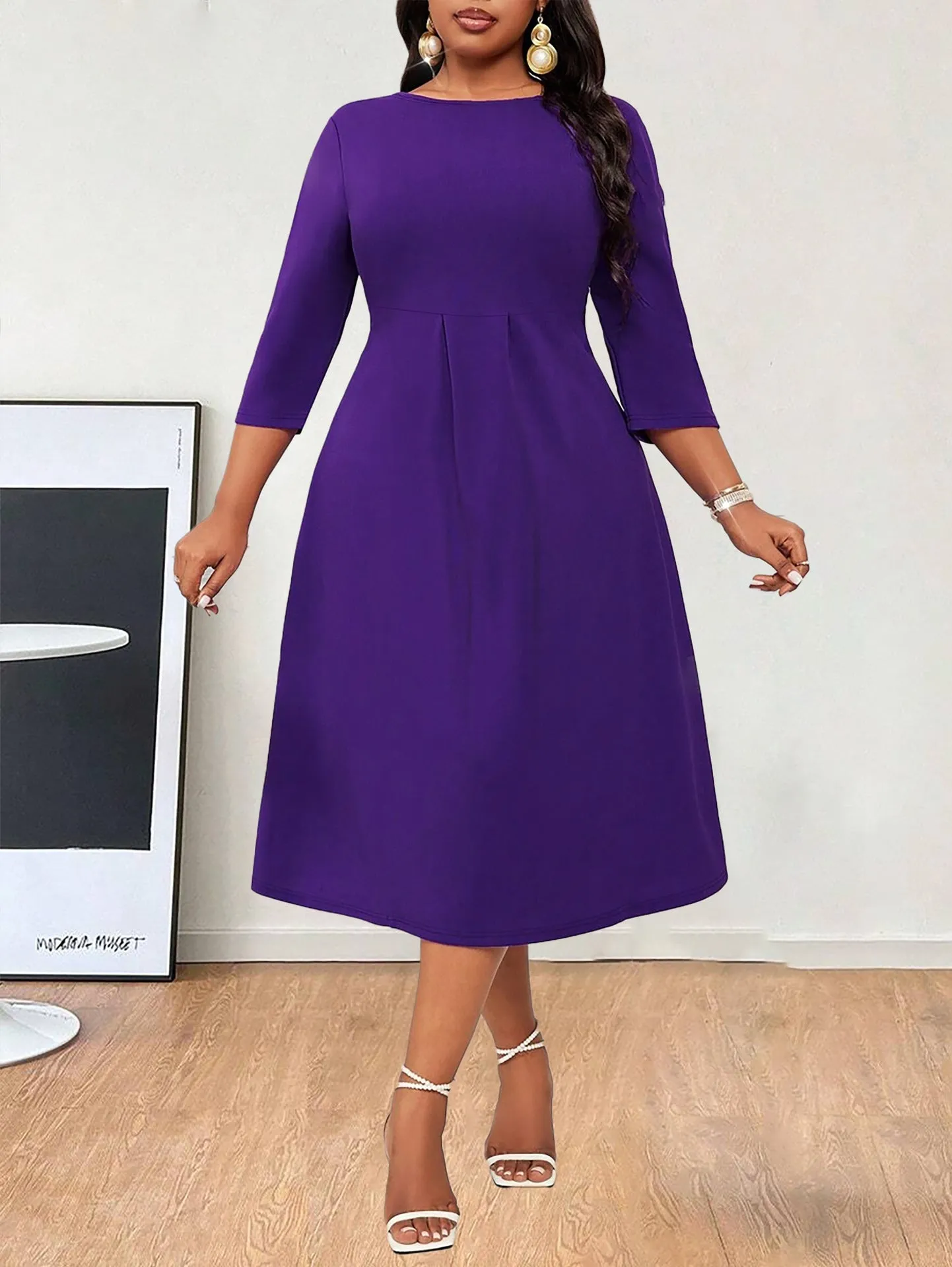 Timeless Elegance Slim Waist Plus Size Round Neck Dress for All Occasions