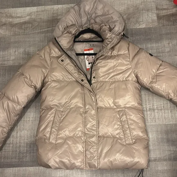 vince camuto tan puffer hooded jacket NWT