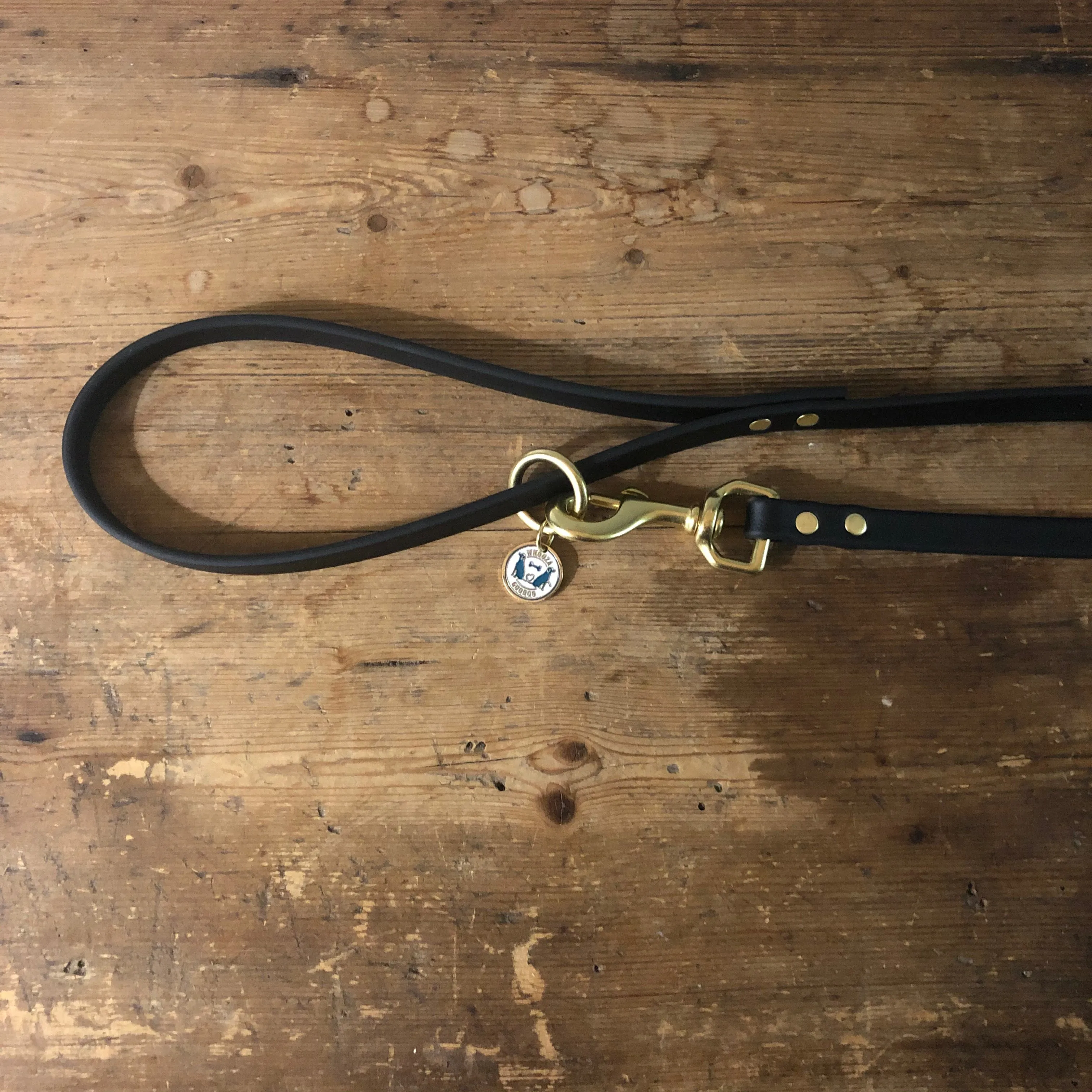 Waterproof Leash : Black   Brass