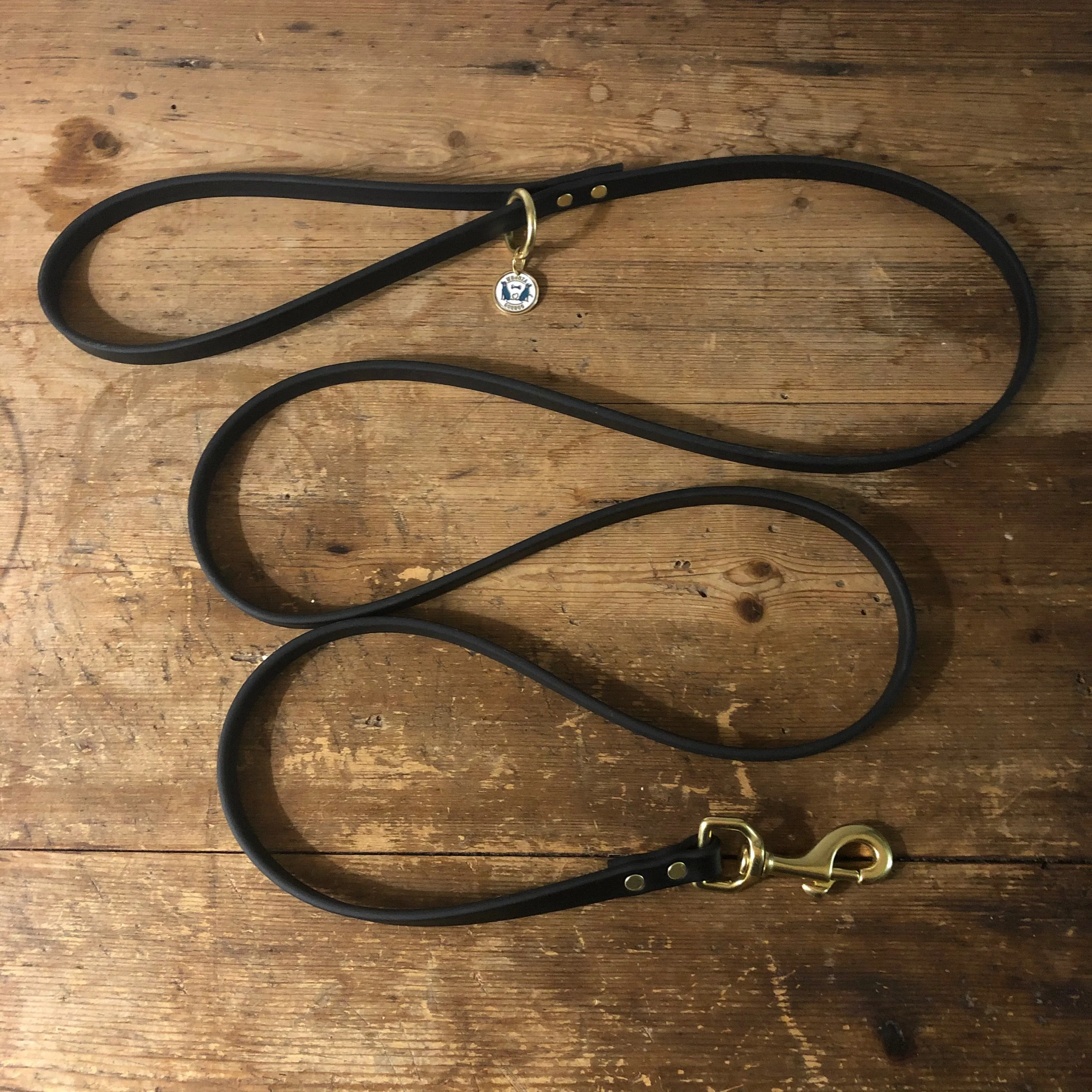 Waterproof Leash : Black   Brass
