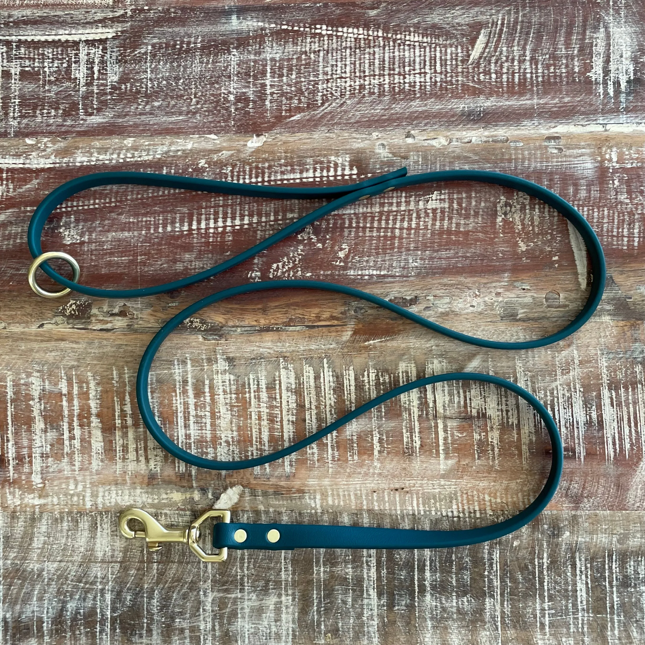 Waterproof Leash : Forest   Brass