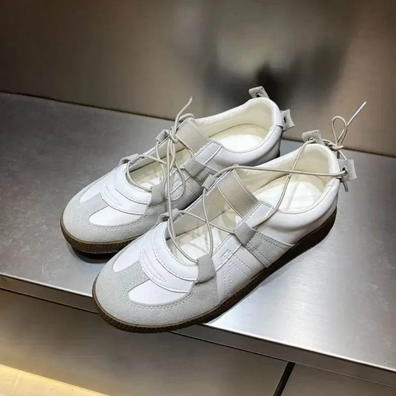 Women's Casual Shoes - Leather Sneakers - Breathable Soft Flats - CS2401